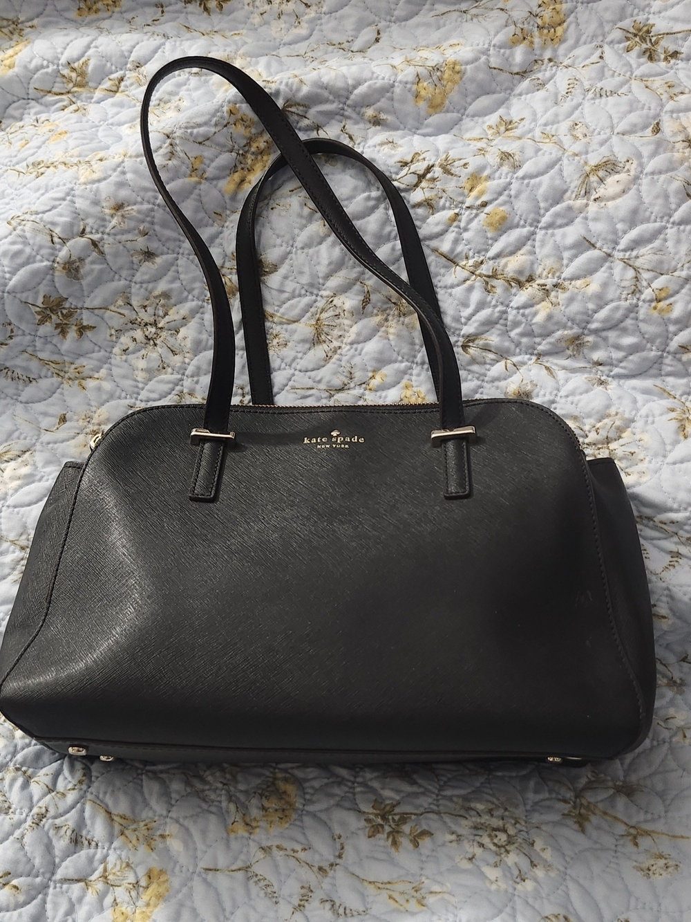 EUC Kate Spade New York Cedar Elissa. Large. Black Saffiano Leather Tote/satchel